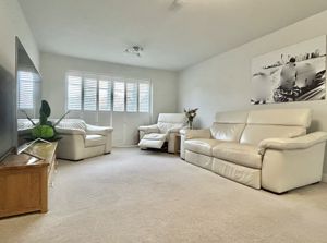 Lounge- click for photo gallery